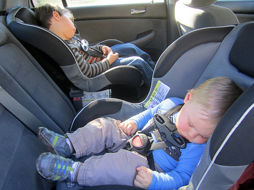 Niños en el coche