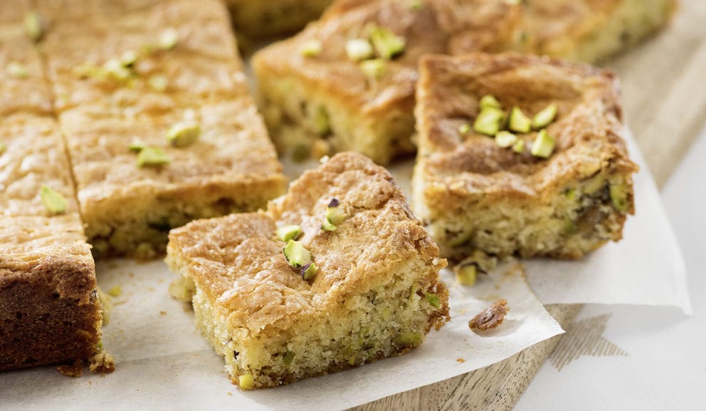 Brownie de chocolate blanco con pistachos